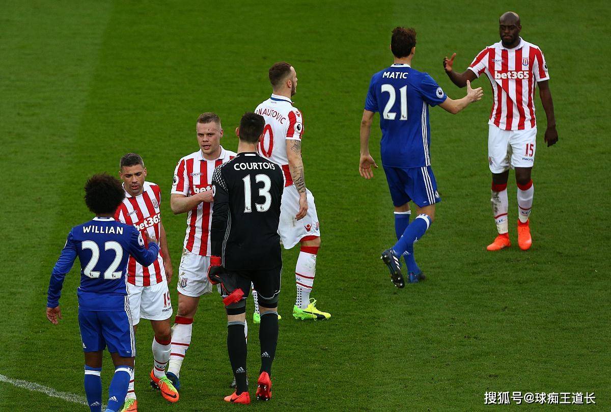 包含德国杯今晨走向成谜；利物浦门线救险；目标明确；纪律约束更严格的词条