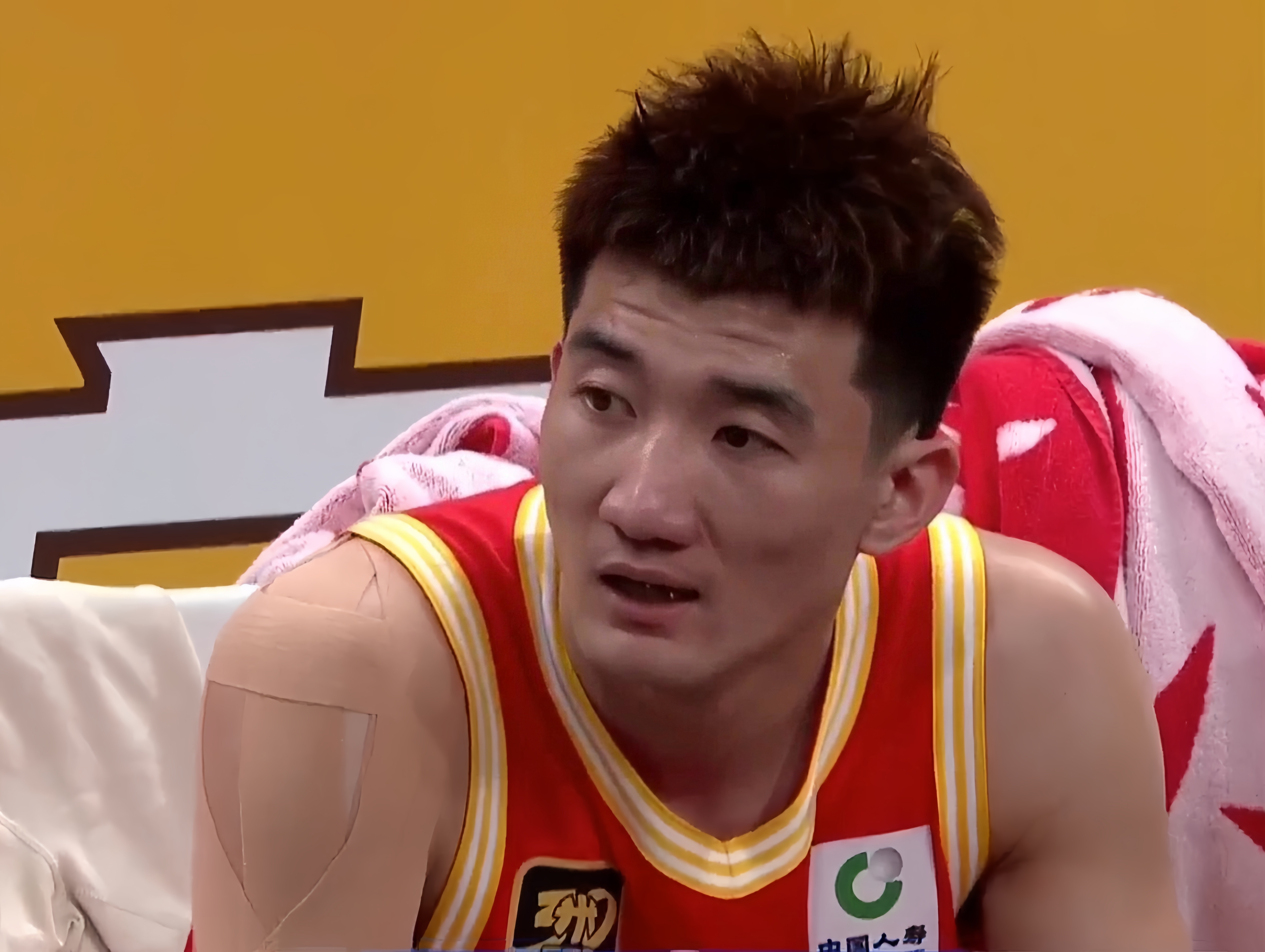 关于CBA常规赛今晚再迎强敌，金州勇士更衣室发声，主帅态度：更衣室稳定，资深球员宣示担当的信息-爱游戏